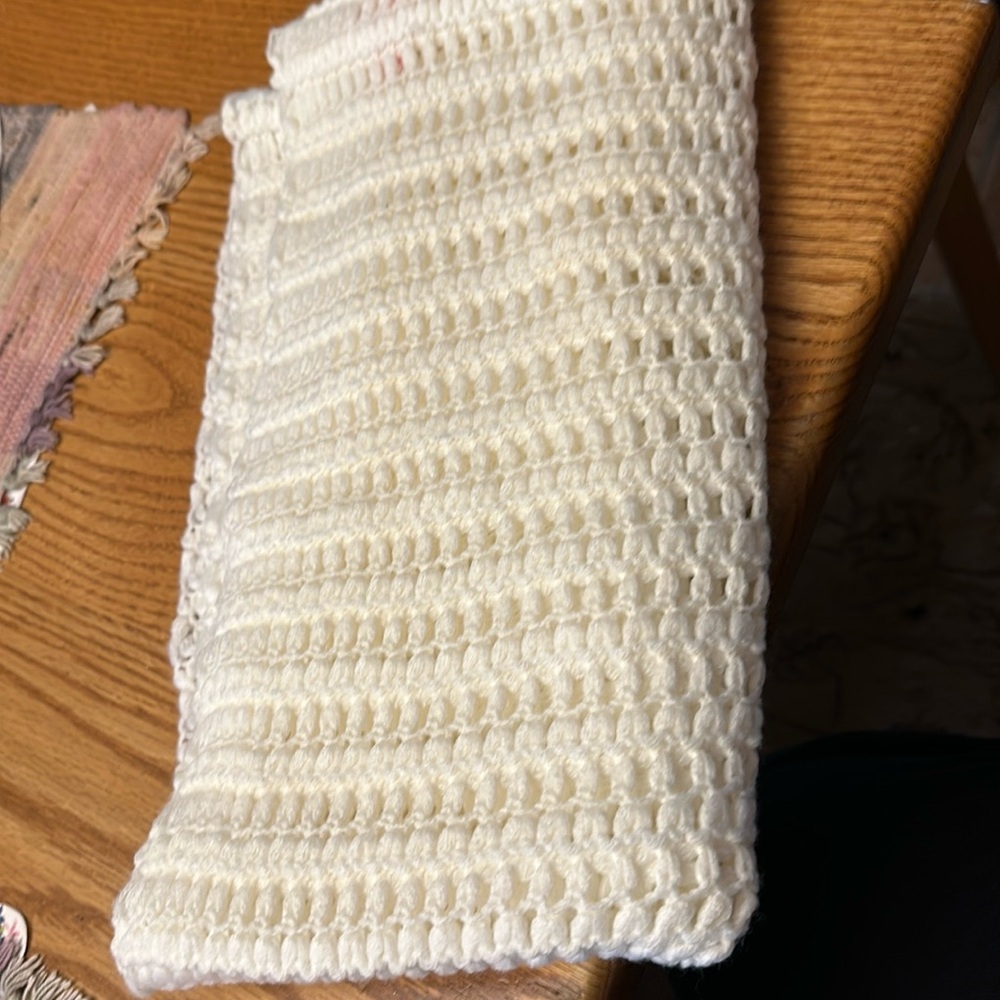 Victoria's Secret Cream  Infinity knit Scarf  OS - Picture 2 of 5